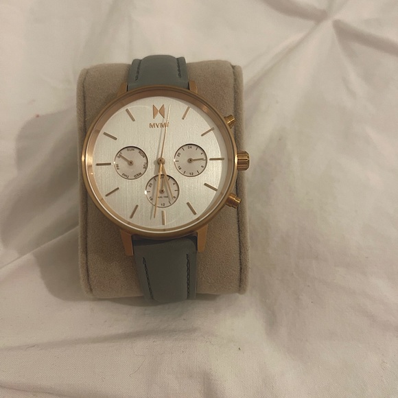 MVMT: Women's Nova Dorado Gray Leather Strap Watch 38mm In White/blue $110 - Picture 1 of 2